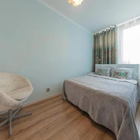 One Bedroom - Cozy - Przechodnia דירה ורשה